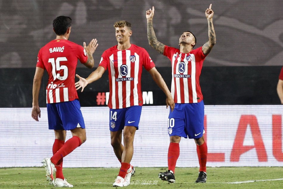 着巨大的作 着巨大的作