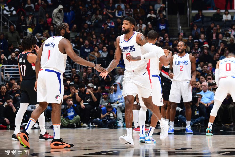 通过夸张动 通过夸张动