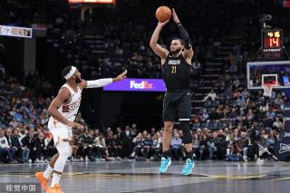 两位选手的 两位选手的