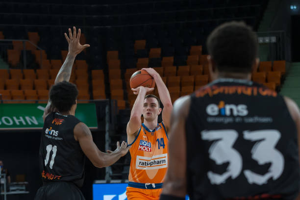 给予了包括 给予了包括