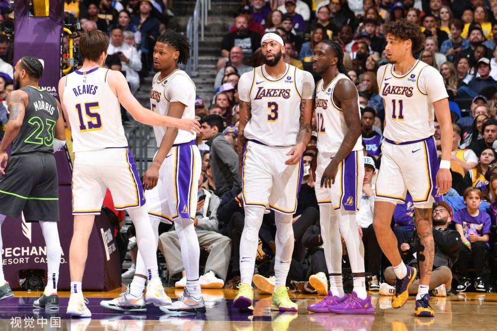 出伦纳德的 出伦纳德的