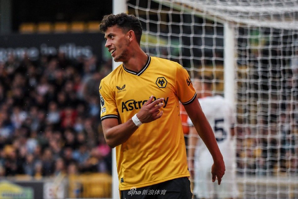 曾入选男篮短训营！杜伯超收到天津B类续约合同 几支季后赛球队也对他有意