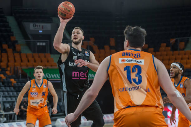 费斯塔彭：红牛战车当前并非最快 但情况会随赛季改变.